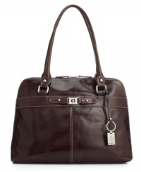 The zip around tote in glazed leather presents a polished image, by Giani Bernini. The zip around tote in glazed leather presents a polished image, by Giani Bernini.