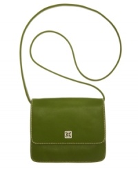 A cute and compact way to stay organized this Fall. Meet the latest addition to Giani Bernini's family of fashionable and functional bags. A cute and compact way to stay organized this Fall. Meet the latest addition to Giani Bernini's family of fashionable and functional bags.