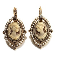 Vintage Cameo Pearl Style Drop Earrings (Burn Gold) Vintage Cameo Pearl Style Drop Earrings (Burn Gold)