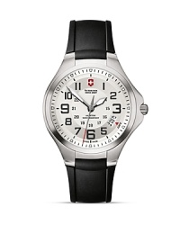 Bold numerals lend contemporary style to this analog quartz watch from Swiss Army. Bold numerals lend contemporary style to this analog quartz watch from Swiss Army.