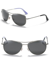 Chic aviator sunglasses with polarized lenses and contrast arms, a must-have accessory for summer! Chic aviator sunglasses with polarized lenses and contrast arms, a must-have accessory for summer!