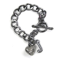 Juicy Couture Hematite Pave Heart Crystal Starter Bracelet YJRU4098 Juicy Couture Hematite Pave Heart Crystal Starter Bracelet YJRU4098