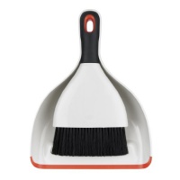 OXO Good Grips Dustpan and Brush Set OXO Good Grips Dustpan and Brush Set