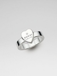 A modern interpretation of the classic signet ring, crowned by a heart engraved with the Gucci logo. Sterling silver Width, about ¾ Made in Italy A modern interpretation of the classic signet ring, crowned by a heart engraved with the Gucci logo. Sterling silver Width, about ¾ Made in Italy
