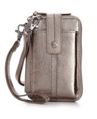 This all-in-one style is ideal for the gal-on-the-go. Easy access compartments store your phone, cards, cash and more! The Iris Smartphone Wristlet from The Sak. This all-in-one style is ideal for the gal-on-the-go. Easy access compartments store your phone, cards, cash and more! The Iris Smartphone Wristlet from The Sak.