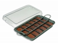 Chicago Metallic Non-Stick Slice Solutions Brownie Pan with Lid, 13 by 9 by 1-1/2-Inch Chicago Metallic Non-Stick Slice Solutions Brownie Pan with Lid, 13 by 9 by 1-1/2-Inch