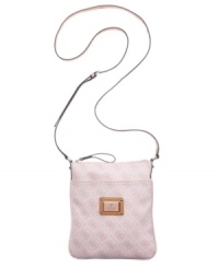 A scandalously fashionable take on pretty and traditional, the Scandal features the quatrefois G monogram on an effortless crossbody silhouette. A scandalously fashionable take on pretty and traditional, the Scandal features the quatrefois G monogram on an effortless crossbody silhouette.