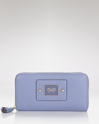 Anya Hindmarch's accessories are endlessly covetable. This leather wallet brings the label's enviable aesthetic to the everyday, secured by a tasseled zip which opens to a fully lined interior. Anya Hindmarch's accessories are endlessly covetable. This leather wallet brings the label's enviable aesthetic to the everyday, secured by a tasseled zip which opens to a fully lined interior.