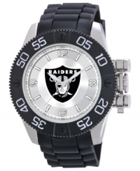Silver and black attack. Root for your team 24/7 with this sporty watch from Game Time. Features an Oakland Raiders logo at the dial. Silver and black attack. Root for your team 24/7 with this sporty watch from Game Time. Features an Oakland Raiders logo at the dial.