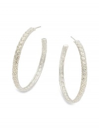 THE LOOKFeather collectionTextured designSterling silver settingPost backTHE MEASUREMENTLength, about 1.75ORIGINMade in USA THE LOOKFeather collectionTextured designSterling silver settingPost backTHE MEASUREMENTLength, about 1.75ORIGINMade in USA