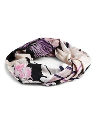 THE LOOKAllover abstract print with designer signatureHook-and-eye closureCan also be worn as a neck or wrist scarfTHE MEASUREMENTWidth, 7THE MATERIALSilkORIGINMade in Italy THE LOOKAllover abstract print with designer signatureHook-and-eye closureCan also be worn as a neck or wrist scarfTHE MEASUREMENTWidth, 7THE MATERIALSilkORIGINMade in Italy