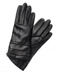 Stylish ruching and sumptuous cashmere lining add fashionable flair and luxury to Charter Club's classic leather gloves. Stylish ruching and sumptuous cashmere lining add fashionable flair and luxury to Charter Club's classic leather gloves.