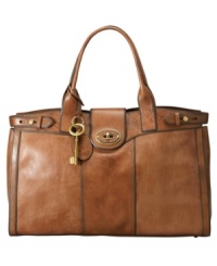 This travel-ready weekender bag by Fossil is always on board for your next adventure. Constructed in a rich genuine leather, this spacious design is the perfect blend of fashion and function. This travel-ready weekender bag by Fossil is always on board for your next adventure. Constructed in a rich genuine leather, this spacious design is the perfect blend of fashion and function.