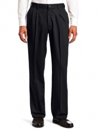 Lee Men's No Iron Relaxed Fit Pleated Pant Lee Men's No Iron Relaxed Fit Pleated Pant
