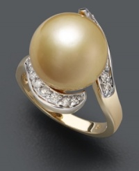Decorate your fingers with polish and shine. This elegant ring highlights a cultured golden South Sea pearl (14 mm) in a swirling 14k gold and round-cut diamond (1/3 ct. t.w.) setting.