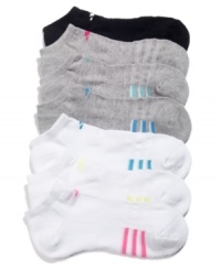 Show your stripes (or don't) with this 3-pack of no-show socks by adidas. Featuring a fully cushioned foot and extra arch support for hidden comfort. Show your stripes (or don't) with this 3-pack of no-show socks by adidas. Featuring a fully cushioned foot and extra arch support for hidden comfort.