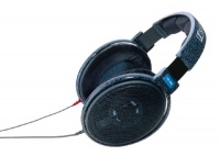 Sennheiser HD 600 Open Dynamic Hi-Fi Professional Stereo Headphones (Black) Sennheiser HD 600 Open Dynamic Hi-Fi Professional Stereo Headphones (Black)