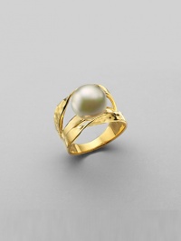 A single shining pearl suspends over a hammered setting of gold-plated sterling silver. 12mm white, round man-made pearl 18k gold vermeil Made in Spain A single shining pearl suspends over a hammered setting of gold-plated sterling silver. 12mm white, round man-made pearl 18k gold vermeil Made in Spain