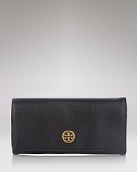 Saffiano leather, topped with a gleaming logo medallion, is classic Tory Burch style at its most luxe. Saffiano leather, topped with a gleaming logo medallion, is classic Tory Burch style at its most luxe.