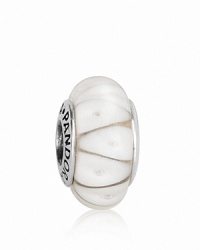 Add chic psychedelic style to your bracelet with this patterned murano glass charm. Logo-engraved sterling silver trim displays the PANDORA signature. Add chic psychedelic style to your bracelet with this patterned murano glass charm. Logo-engraved sterling silver trim displays the PANDORA signature.