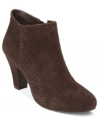 Let the smooth upper of the Dianah shooties by BCBGeneration transform your whole look. Let the smooth upper of the Dianah shooties by BCBGeneration transform your whole look.