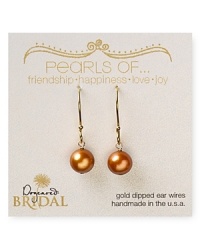 A delicate freshwater pearl is a perfectly understated touch on these earrings Dogeared. Designed to lend sweet sophistication to your aisle style, this pair is a total yes. A delicate freshwater pearl is a perfectly understated touch on these earrings Dogeared. Designed to lend sweet sophistication to your aisle style, this pair is a total yes.