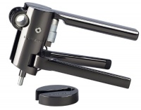 Le Creuset Advanced Lever and Foilcutter, Black Nickel Le Creuset Advanced Lever and Foilcutter, Black Nickel