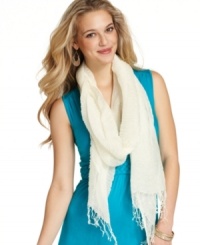 This lightweight Cejon scarf is the perfect finishing touch for summer style with its gathered, metallic detail. This lightweight Cejon scarf is the perfect finishing touch for summer style with its gathered, metallic detail.