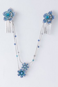 Fashion Hair Accessory ~ Aqua Crystals Accented Flower Design Hair Comb Fashion Hair Accessory ~ Aqua Crystals Accented Flower Design Hair Comb