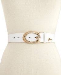 Flaunt your GUESS love with this vintage leather belt, glammed up with a logo plaque buckle. Flaunt your GUESS love with this vintage leather belt, glammed up with a logo plaque buckle.