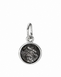 Add artistic edge to your PANDORA collection with a multifaceted rutilite pendant set in sterling silver. Add artistic edge to your PANDORA collection with a multifaceted rutilite pendant set in sterling silver.