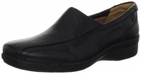 Clarks Women's Un.Clap Slip-On Loafer Clarks Women's Un.Clap Slip-On Loafer