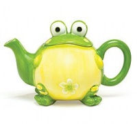 Adorable Toby the Toad/Frog Teapot For Kitchen Decor Adorable Toby the Toad/Frog Teapot For Kitchen Decor