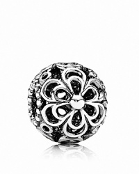 Your PANDORA bracelet blooms to life with this sterling silver daisy charm. Your PANDORA bracelet blooms to life with this sterling silver daisy charm.