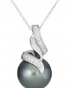 10k Gold Tahitian Cultured Pearl with Diamond Accent Pendant Necklace (1/10 cttw, G-H Color, I2-I3 Clarity), 17