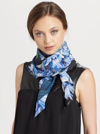 A vibrant, dynamic floral print meets an eye-catching optical illusion on this sumptuous luxe silk wrap with eyelash fringe.SilkAbout 55 X 55Dry cleanMade in Italy A vibrant, dynamic floral print meets an eye-catching optical illusion on this sumptuous luxe silk wrap with eyelash fringe.SilkAbout 55 X 55Dry cleanMade in Italy