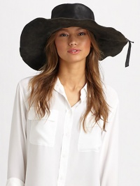 Make a big statement with this supple leather style with a over-sized brim. LeatherBrim, about 5Specialist dry cleanImported Make a big statement with this supple leather style with a over-sized brim. LeatherBrim, about 5Specialist dry cleanImported