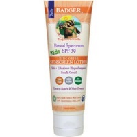 Badger All Natural SPF 30 Kids Sunscreen Lotion 4oz (Tangerine & Vanilla) Badger All Natural SPF 30 Kids Sunscreen Lotion 4oz (Tangerine & Vanilla)
