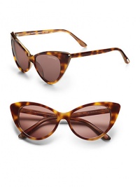 Exaggerated acetate cateye frames in a classic shape with a modern edge. Available in light havana with roviex lens.100% UV protection Made in Italy Exaggerated acetate cateye frames in a classic shape with a modern edge. Available in light havana with roviex lens.100% UV protection Made in Italy