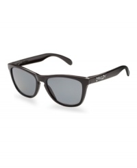 In pop culture, it was a time like no other. Ronald Reagan was in the White House, The Terminator was in the box office and Run DMC was in certified gold. It was also the time when Oakley created one-of-a-kind sunglasses called Frogskins®. Oakley resurrected the original tooling from the '80s giving you a chance to own a piece of history. The black square frame has grey, polarized lenses. In pop culture, it was a time like no other. Ronald Reagan was in the White House, The Terminator was in the box office and Run DMC was in certified gold. It was also the time when Oakley created one-of-a-kind sunglasses called Frogskins®. Oakley resurrected the original tooling from the '80s giving you a chance to own a piece of history. The black square frame has grey, polarized lenses.