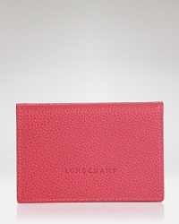 Upgrade your on-the-go essentials with this leather card case from Longchamp. Crafted from leather and simply styled, it means business. Upgrade your on-the-go essentials with this leather card case from Longchamp. Crafted from leather and simply styled, it means business.