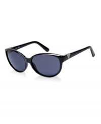 GUESS Eyewear - sexy, young and adventurous - combines fashion fantasy with innovative designs and fashion-forward trends. It provides a glamorous lifestyle and portrays the energy and passion of GUESS. GUESS Eyewear - sexy, young and adventurous - combines fashion fantasy with innovative designs and fashion-forward trends. It provides a glamorous lifestyle and portrays the energy and passion of GUESS.