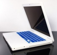 TopCase ROYAL BLUE Keyboard Silicone Skin Cover for Macbook 13 13.3 (1st Generation/A1181) with Free Mouse Pad TopCase ROYAL BLUE Keyboard Silicone Skin Cover for Macbook 13 13.3 (1st Generation/A1181) with Free Mouse Pad