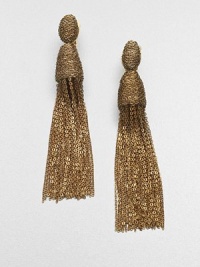 An elegant style with long strands of link chains. BrassLength, about 5Clip-on backImported An elegant style with long strands of link chains. BrassLength, about 5Clip-on backImported