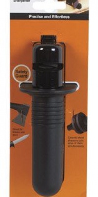 Fiskars 7861 Axe and Knife Sharpener Fiskars 7861 Axe and Knife Sharpener