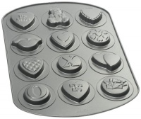 Wilton Valentine 12 Cavity Nonstick Cookie Pan Wilton Valentine 12 Cavity Nonstick Cookie Pan