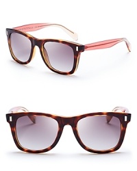 Flaunt downtown cool in these edgy MARC BY MARC JACOBS wayfarers with stripe-accented sides. Flaunt downtown cool in these edgy MARC BY MARC JACOBS wayfarers with stripe-accented sides.
