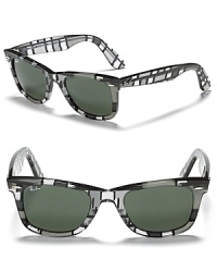 Welcome warmer weather with a fresh take on an old favorite. We can't get enough Ray-Ban wayfarers. Welcome warmer weather with a fresh take on an old favorite. We can't get enough Ray-Ban wayfarers.