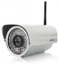 Foscam FI8905W Outdoor Wireless/Wired IP/Network Camera with 30 Meter Night Vision and 4mm Lens (22° Viewing Angle) - Silver Foscam FI8905W Outdoor Wireless/Wired IP/Network Camera with 30 Meter Night Vision and 4mm Lens (22° Viewing Angle) - Silver