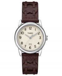 Stitch together your ideal casual look with this stylish leather watch from Timex. Stitch together your ideal casual look with this stylish leather watch from Timex.